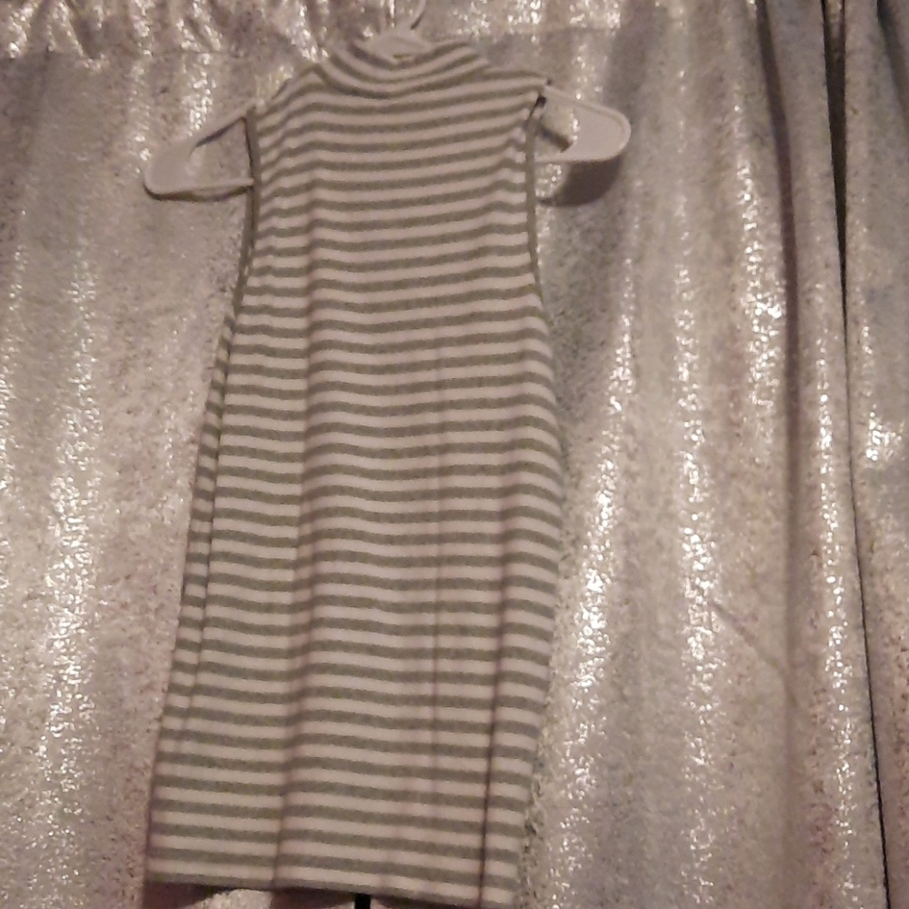 Small grey and white stripped tank top